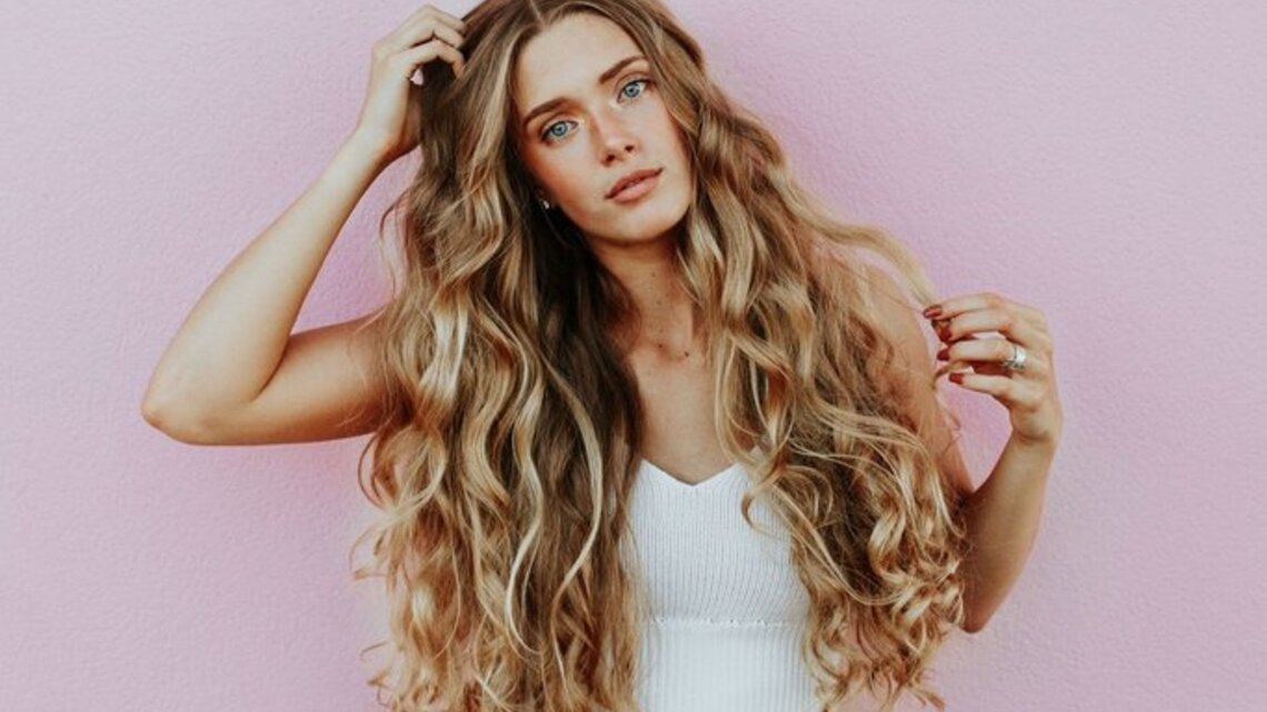 Locken stufenschnitt Frisuren Naturwelle